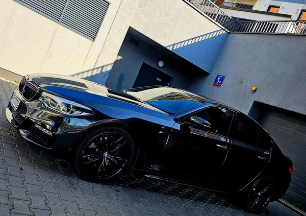 BMW Seria 5 cena 139999 przebieg: 210000, rok produkcji 2017 z Warszawa małe 379